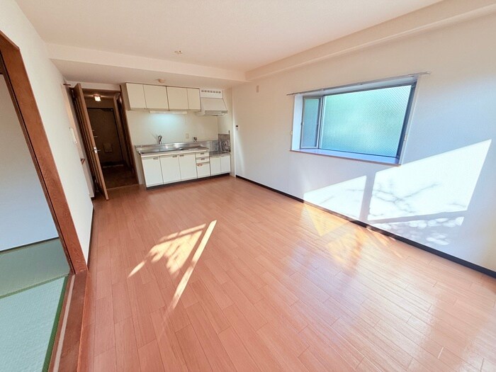 物件内観写真10　(居室)