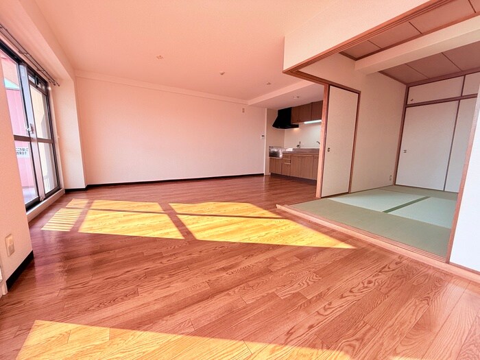 物件内観写真10　(居室)