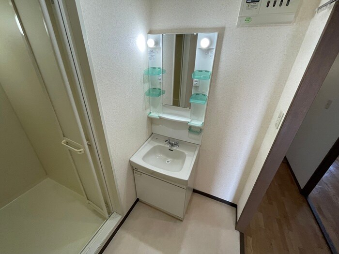 物件内観写真11　(洗面)