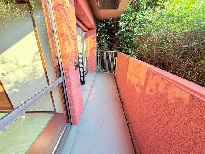 物件内観写真15　(室内からの展望)