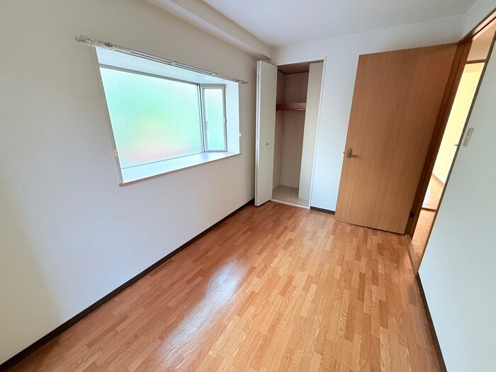 物件内観写真21　(居室)