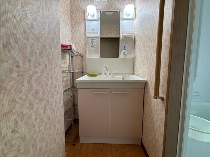 物件内観写真11　(洗面)