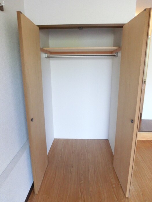 物件内観写真12　(収納)