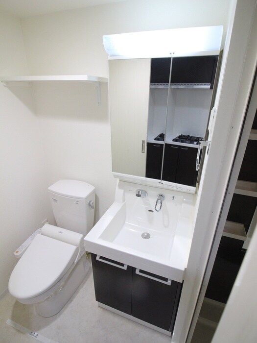 物件内観写真10　(洗面)