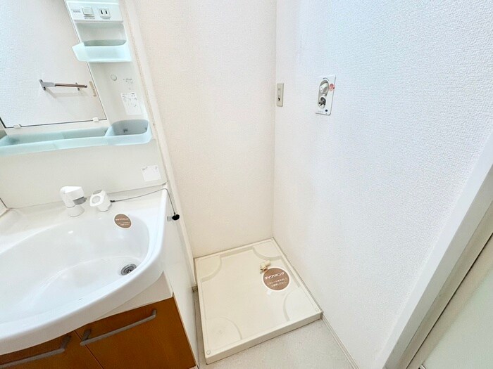 物件内観写真19　(洗濯機置場)