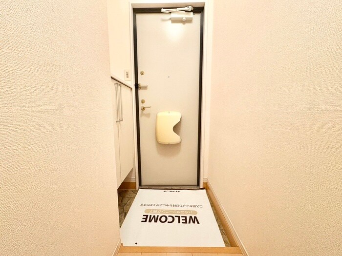 物件内観写真21　(玄関)