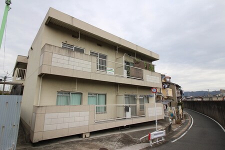 三楽ハイツ　北棟外観写真