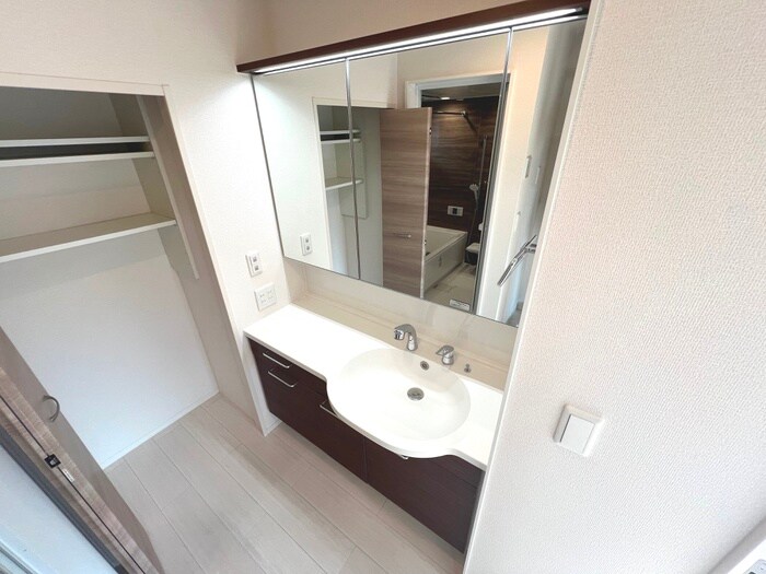 物件内観写真14　(洗面)