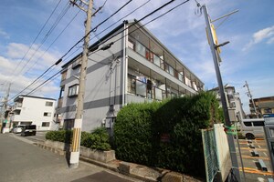 ホワイトピア中西外観写真