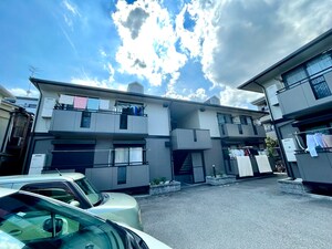 パインハイツ魚崎外観写真