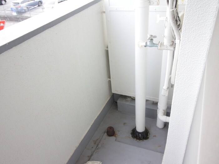 物件内観写真12　(洗濯機置場)