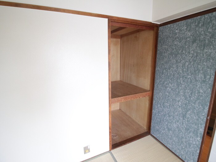 物件内観写真16　(収納)
