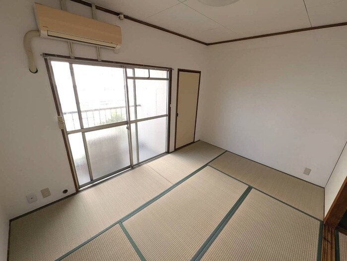 物件内観写真9　(居室)