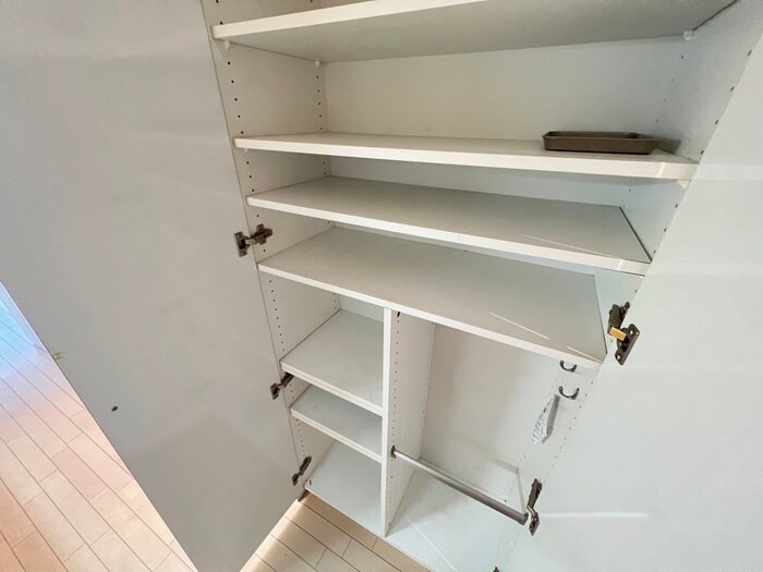 物件内観写真18　(靴箱)