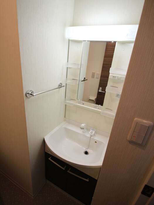 物件内観写真8　(洗面)