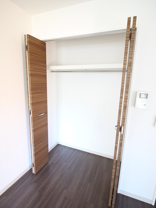 物件内観写真13　(収納)