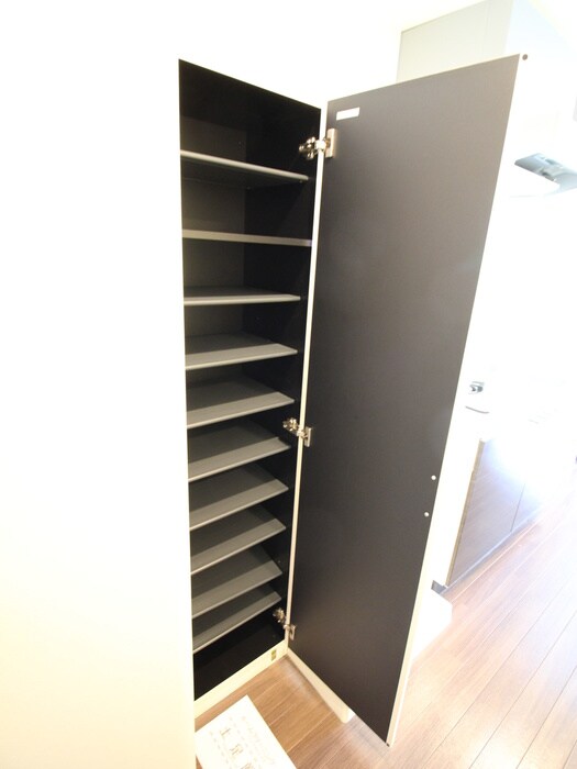 物件内観写真14　(靴箱)