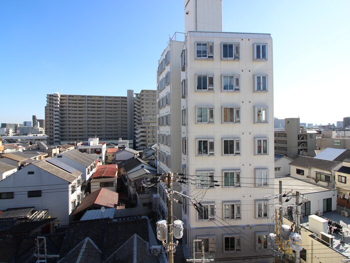 物件内観写真16　(室内からの展望)