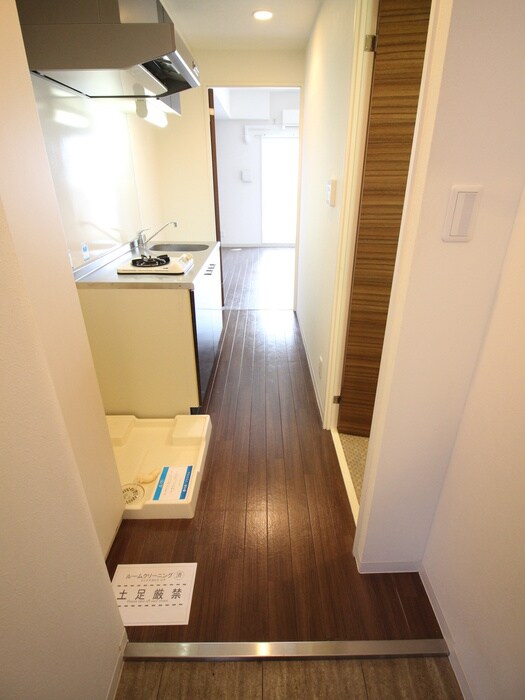 物件内観写真20　(廊下)