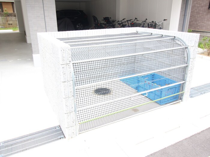 物件外観写真6　(建物設備)