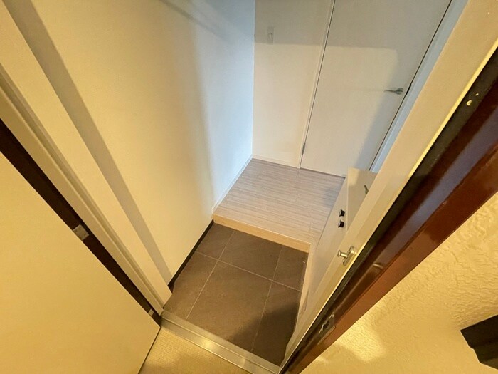 物件内観写真17　(玄関)