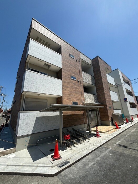 物件外観写真1　(外観写真)