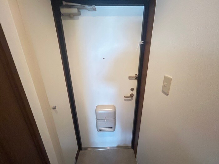 物件内観写真21　(玄関)