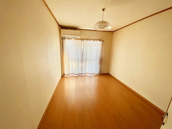 物件内観写真19　(居室)