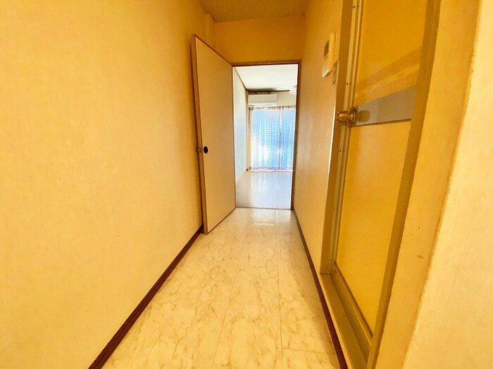 物件内観写真20　(廊下)