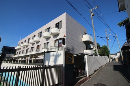ラ・フェスタ牧野外観写真