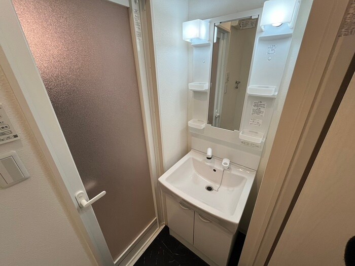 物件内観写真10　(洗面)
