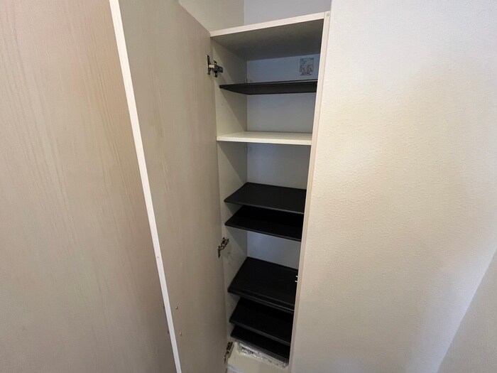 物件内観写真16　(靴箱)