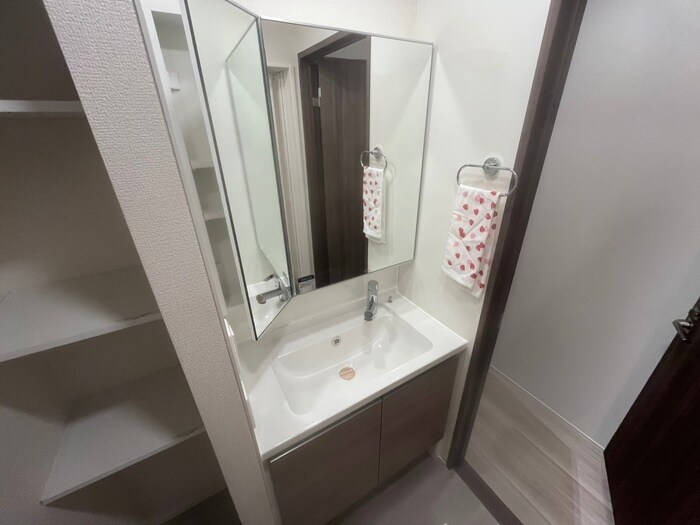 物件内観写真12　(洗面)