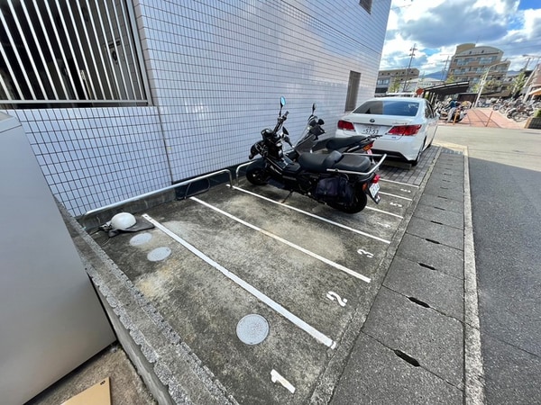 バイク置き場