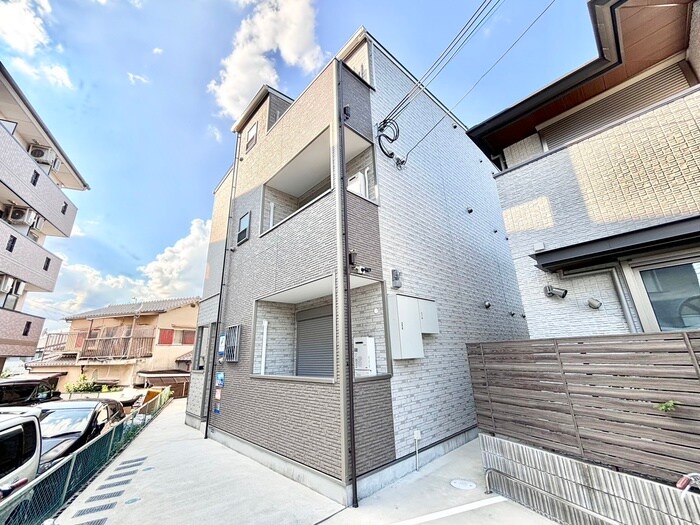 物件外観写真1　(外観写真)