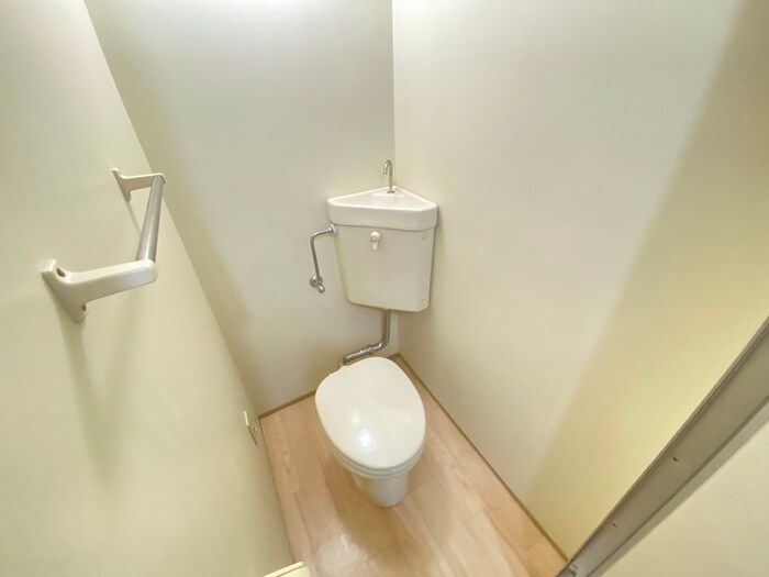 物件内観写真11　(トイレ)