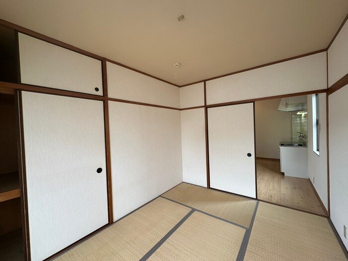 物件内観写真9　(居室)