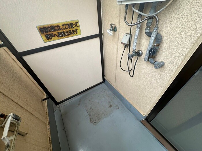 物件内観写真20　(洗濯機置場)