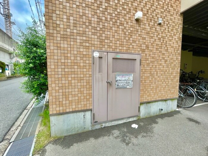 物件外観写真4　(建物設備)