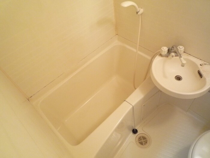 物件内観写真13　(玄関)