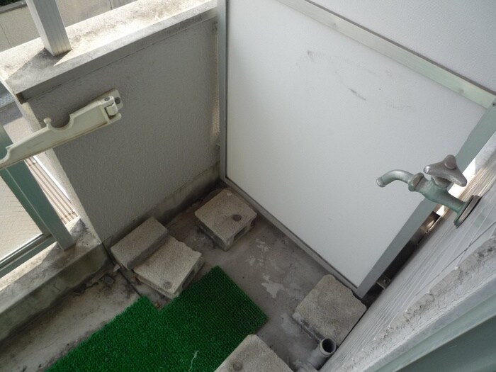 物件内観写真17　(洗濯機置場)