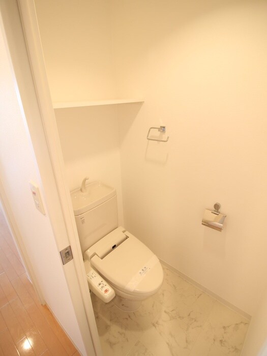 物件内観写真9　(トイレ)