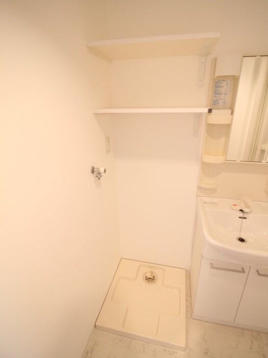 物件内観写真11　(洗濯機置場)