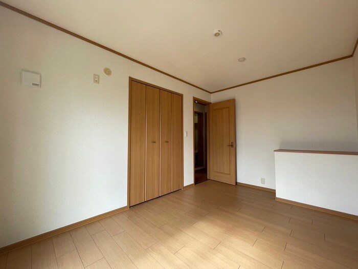 物件内観写真10　(居室)