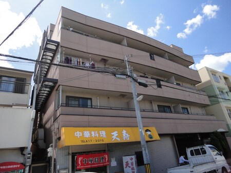 プラウデスト外観写真