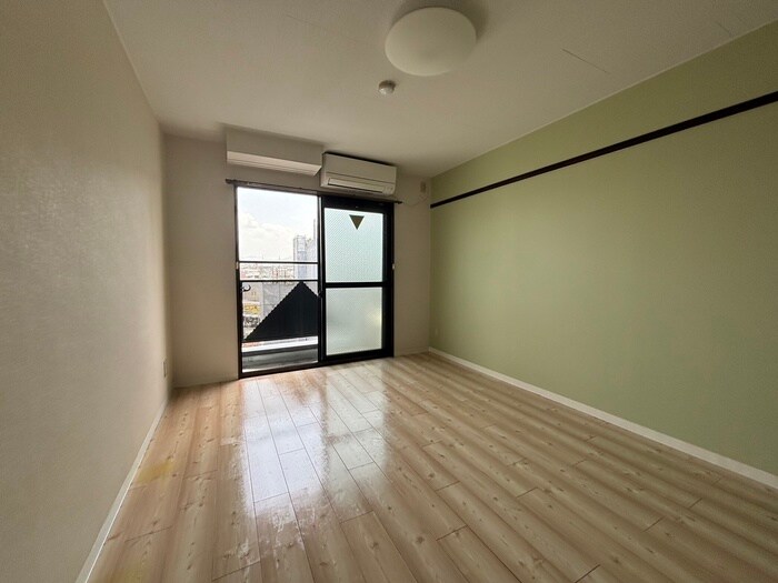 物件内観写真8　(居室)