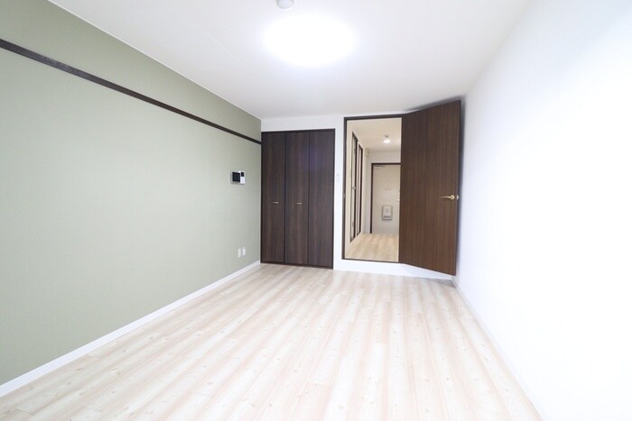 物件内観写真9　(居室)