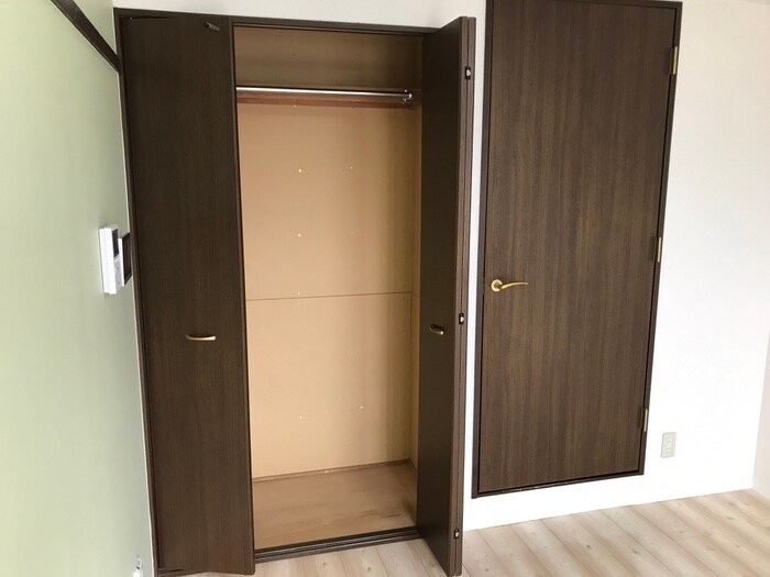 物件内観写真10　(収納)