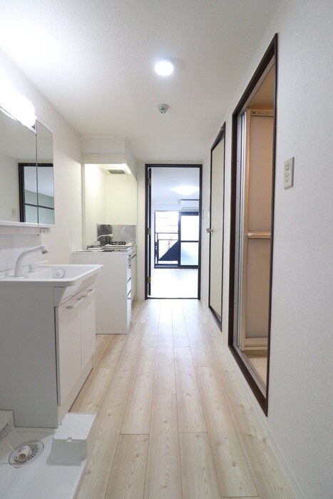 物件内観写真15　(廊下)