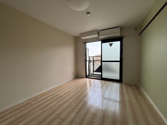 物件内観写真18　(居室)